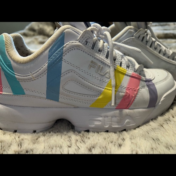 Limited Edition Filas - Picture 2 of 4